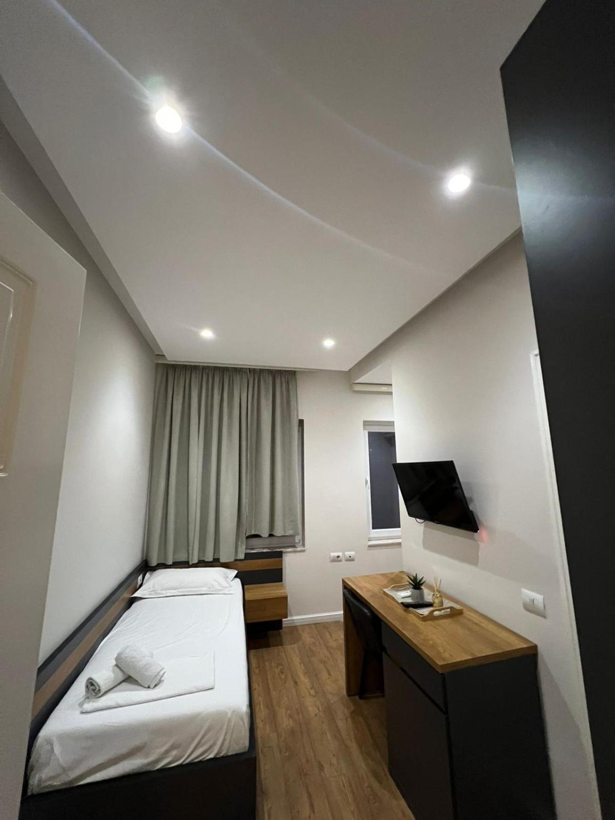 Urban Room 5 Tirana Exterior photo