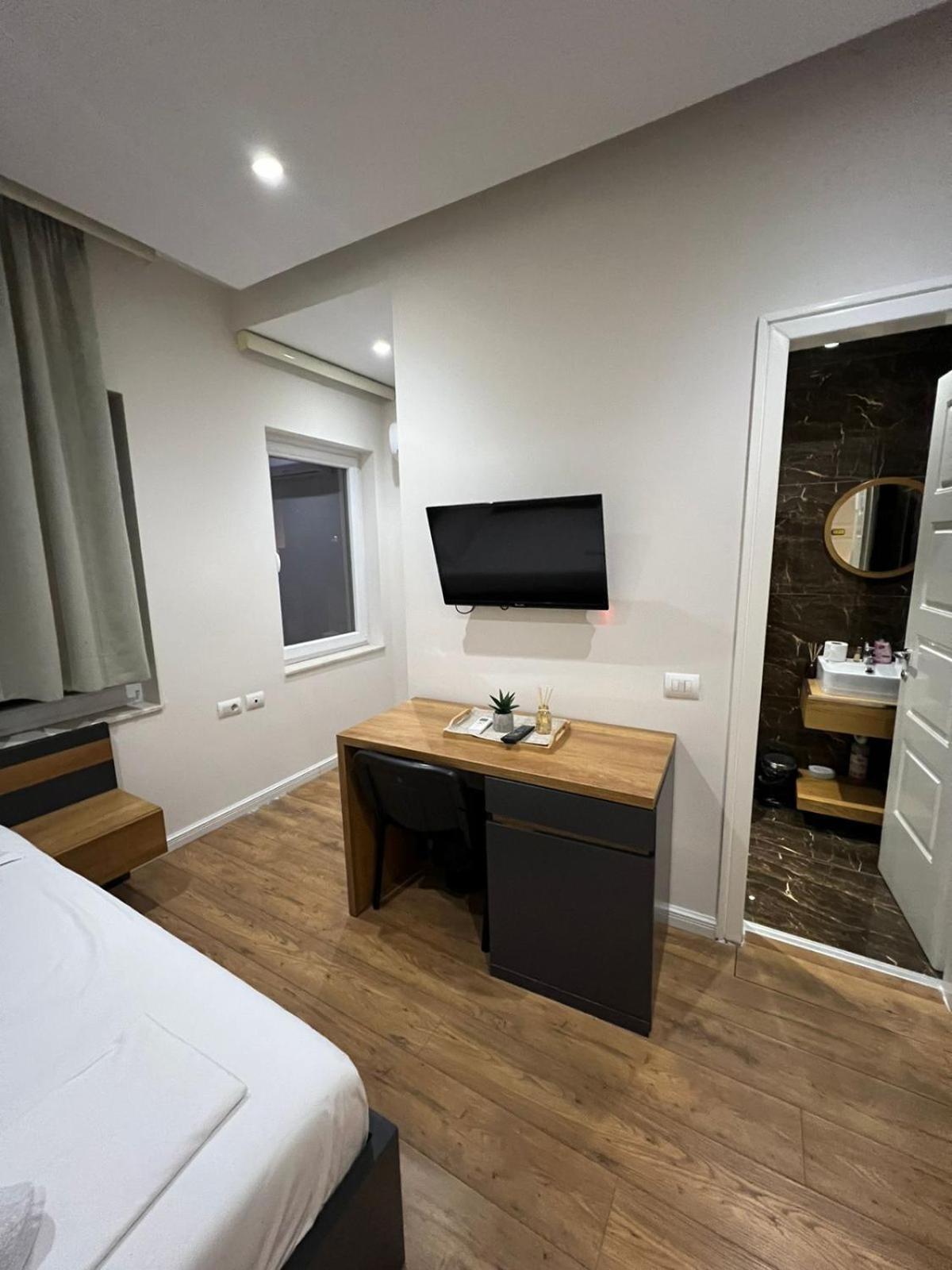Urban Room 5 Tirana Exterior photo